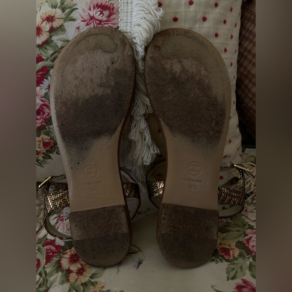 Authentic Chanel Sandals. - Picture 10 of 10